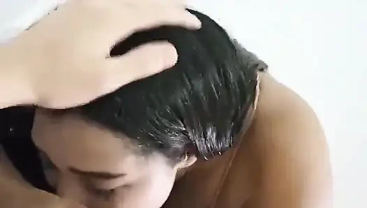 Aku selingkuh dari pacarku dengan si rambut cokelat yang ilahi 18 tahun