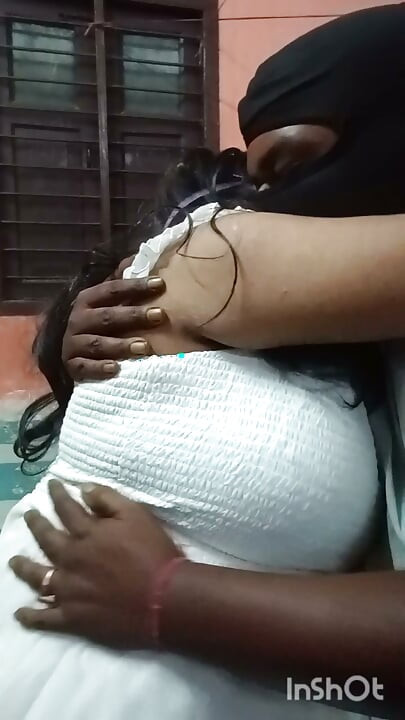 Bibi ke pitpiche nakrani ke sath