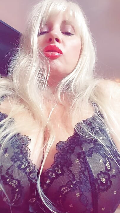 The in Betweens I Need Your Dirty Drip I