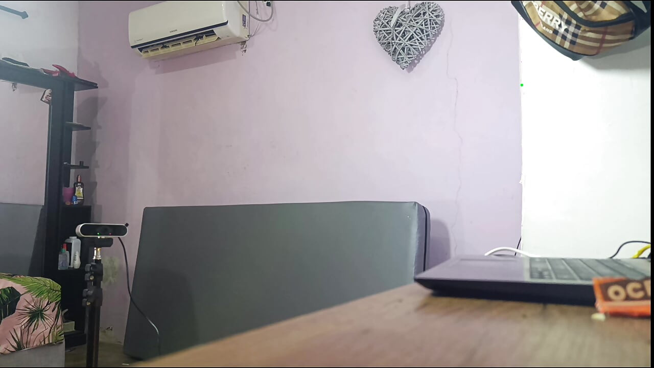 Big ass brunette lets me record her while I break her tight pussy