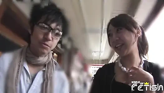 Memek sempit gadis seksi jepang ini di-fisting dan dientot habis-habisan sama cowok mesum