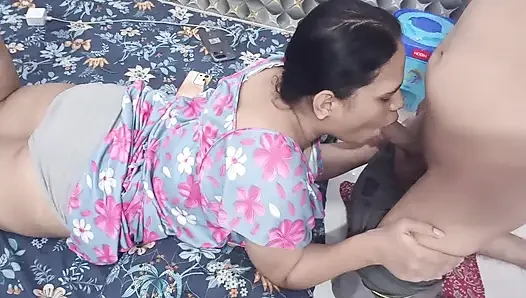 Video mms buatan rumah dalam kampanye keras di kamar mandi telanjang