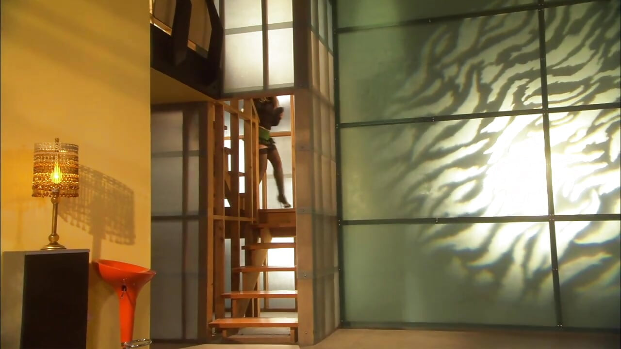 Büyük memeli mükemmel sarışın aşık...