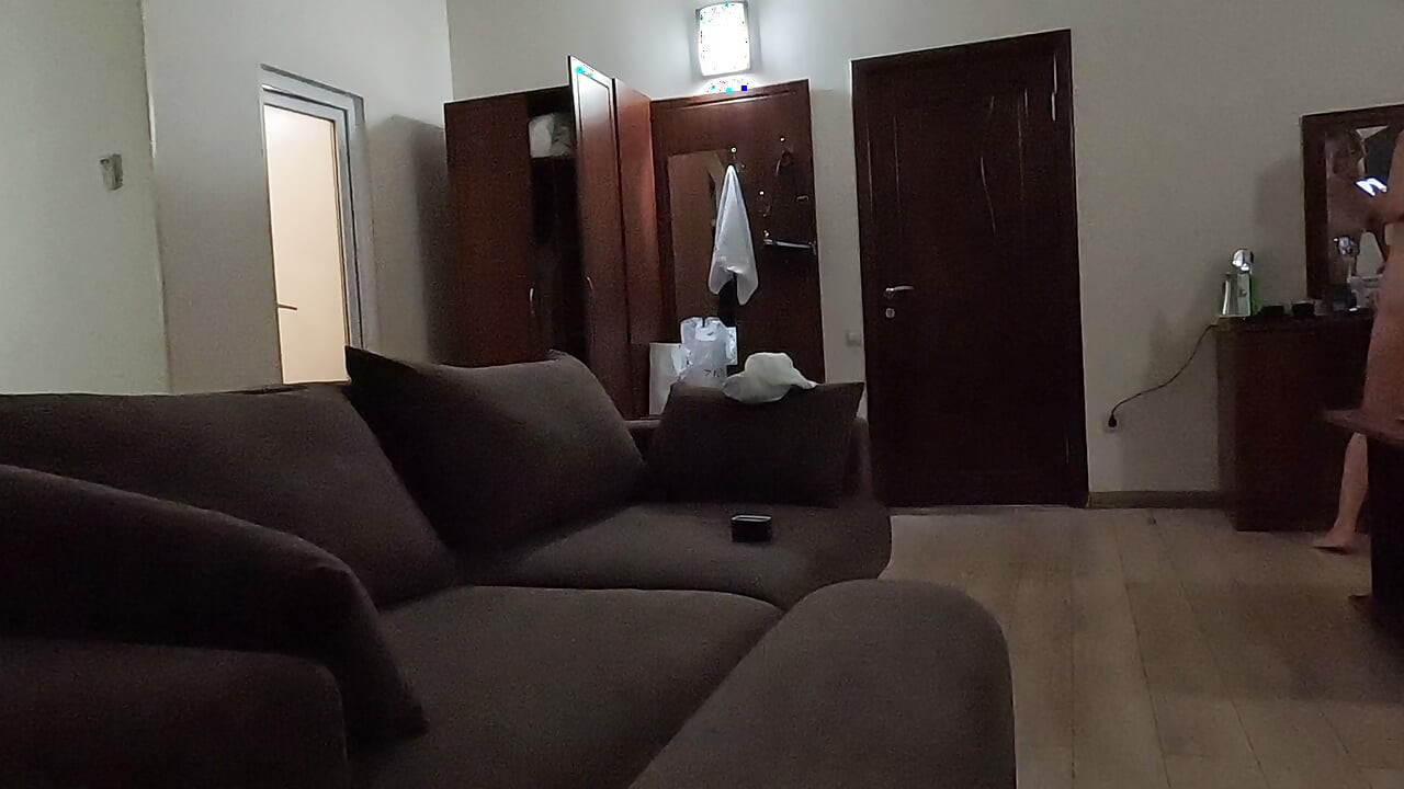 ONE DAY SPARKLLLEEE FUCK HOTEL