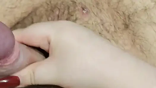 Bu küçük yarak aşağılanmayı ve gülmeyi seviyor ve ben bu konuda düşündüm de azıyorum.