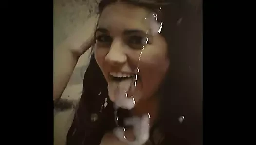 Cum haraç için the bikini esmer