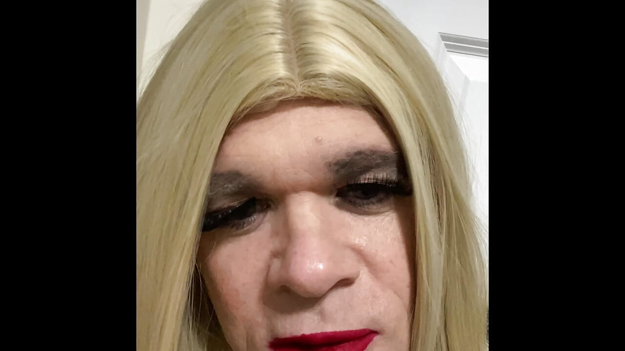 Crossdresser talking to Step Daddy ans a CD trying to really get them to come over and play, make our, Suck cock, lick asshole