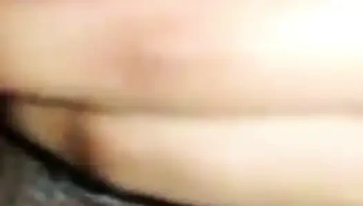 Anita menginjak usia 18 tahun membuat video untuk pacar muslimnya