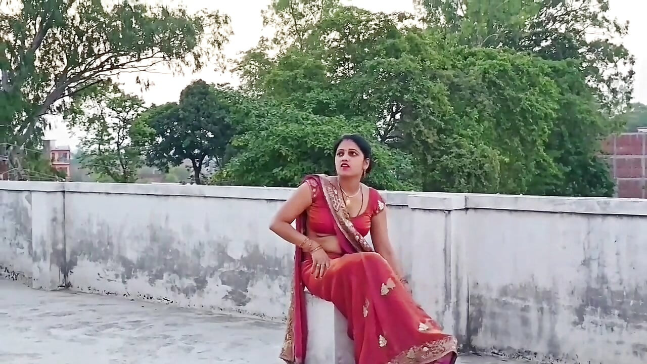 Une bhabhi desi se fait baiser brutalement par son amant (audio bangladais coquin)