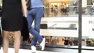 Str8 bulge in mall