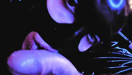 Lastik büyük götlü orta yaşlı seksi kadın tanrıça Eva Latex büyük yarak emiyor amcık döl gonzo