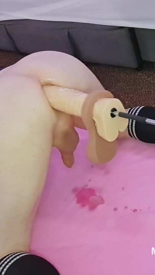Limp dick DILF Mike ass fucked and squirting with huge dildo on the fucking machine | Clip 1