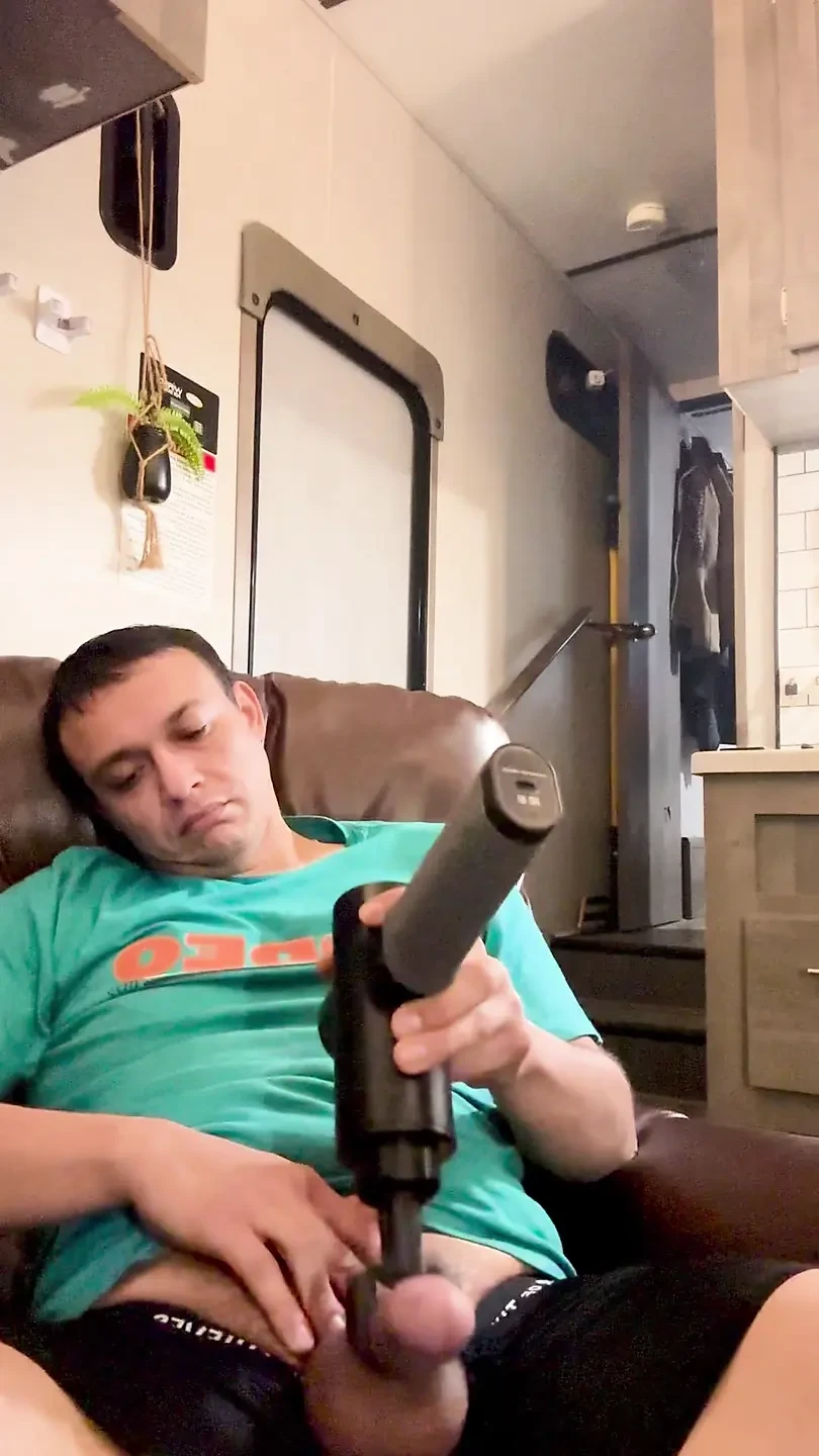 Solo Massage Cum