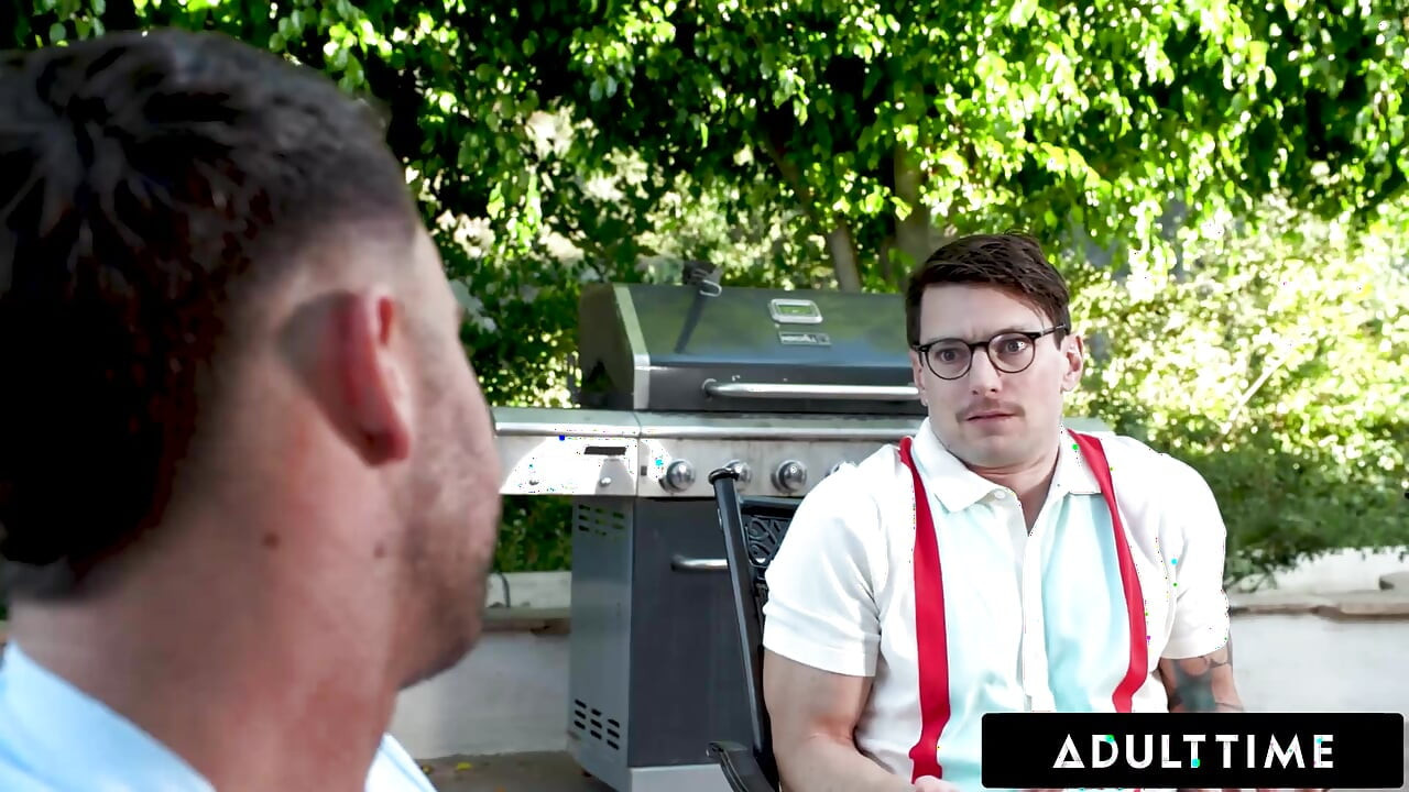 Volwassen tijd - pushover cuckold-man kijkt toe hoe bruid-aanstaande Kenna James geweldige seks heeft met zijn vriendin