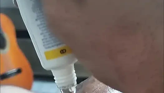 Дрочка с вазелином