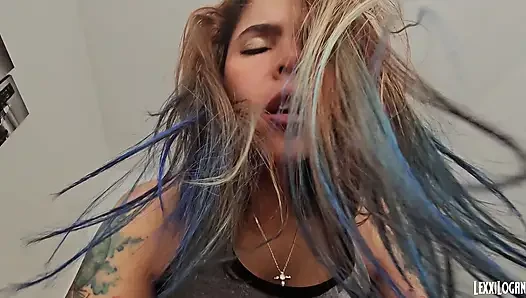 Stepsister Caught Me Watching Her and We Ended up Fucking