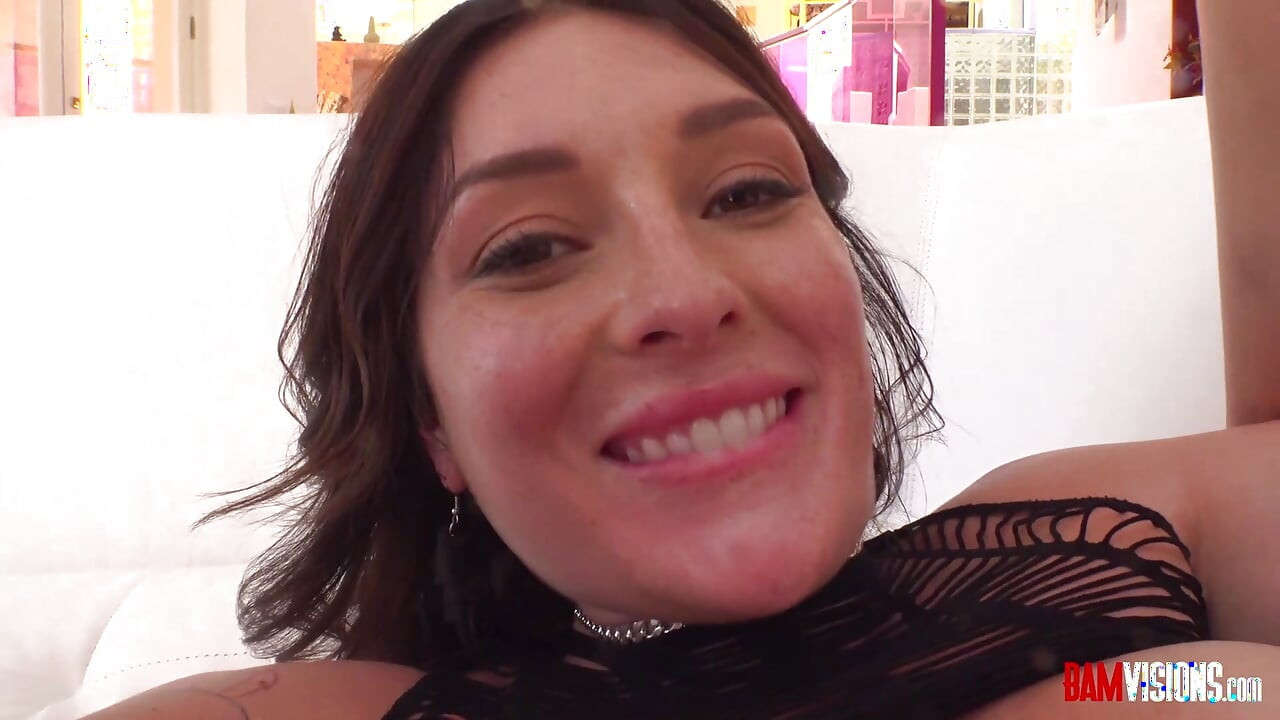Horny Babe Charlotte Sins Deepthroat And Anal Fuck