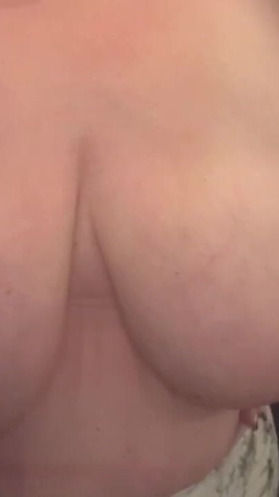 Showing off my BIG NATURAL TITS