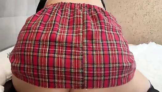 Моя жена слишком горяча, чтобы мастурбировать перед камерой