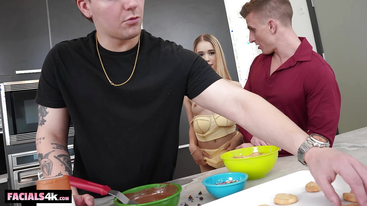 Cum Slut Invites Two Cocks To Taste Her Cookie And Glaze Her Face