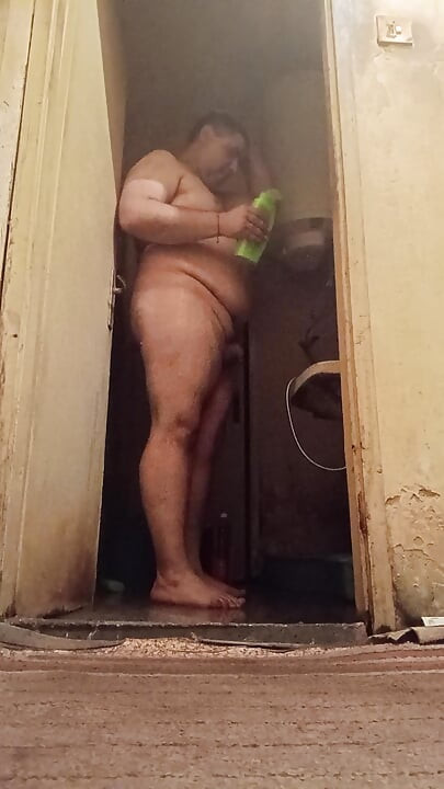 Under the shower of the goal