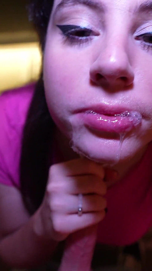 Sloppy Hardcore Blowjob Ends in Super Facial Cumshot