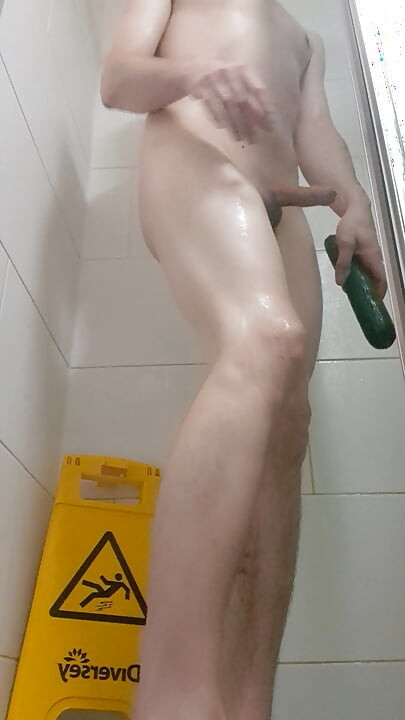 BBCwhiteTOILETTEboi