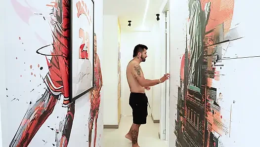 Ich Blieb Allein Mit Meinem Stiefbruder Zu Hause Und Ich Verführe Ihn, Um Meine Muschi Mit Milch Zu Stopfen Füllen