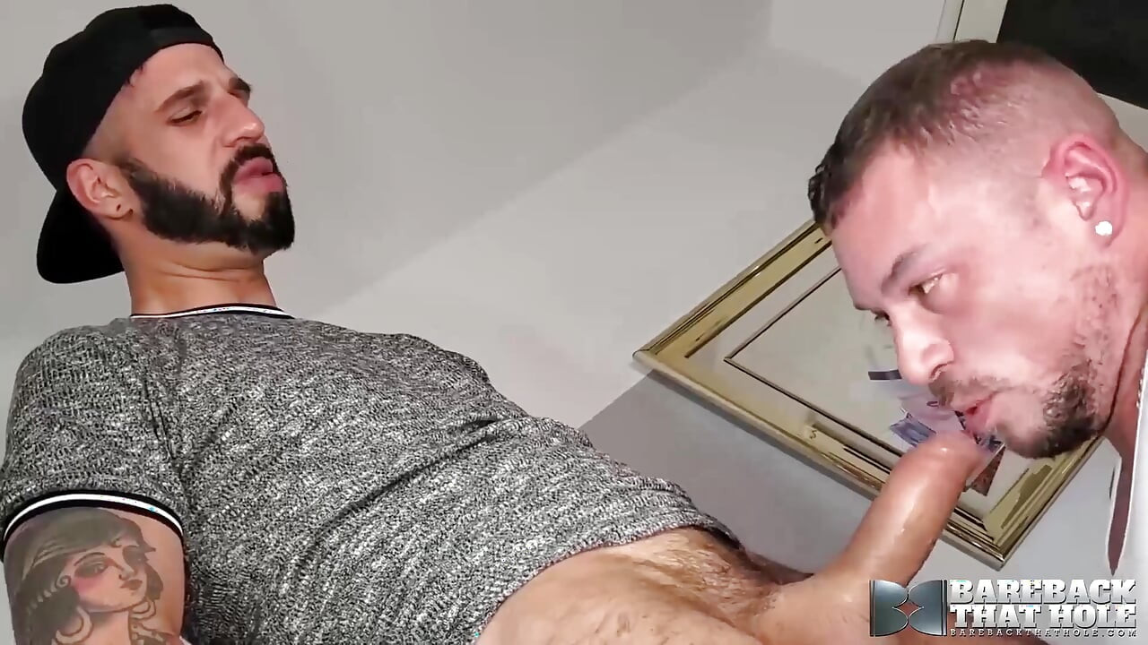 BAREBACKTHATHOLE Latino Romeo Davis raw breeds Bobby Bruiser