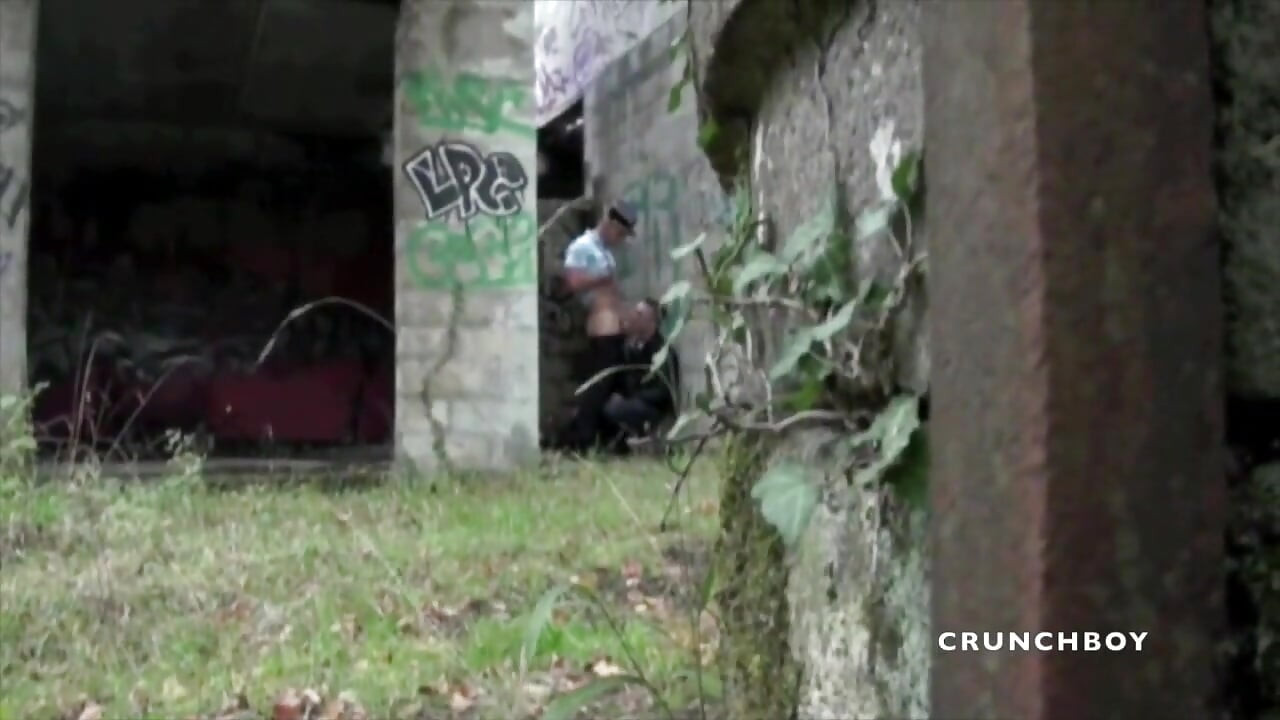 เกย์หนุ่มฝรั่งเศส fuhckin ตํารวจใน exhjib