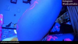 Pintura de neón y show de webcam anal