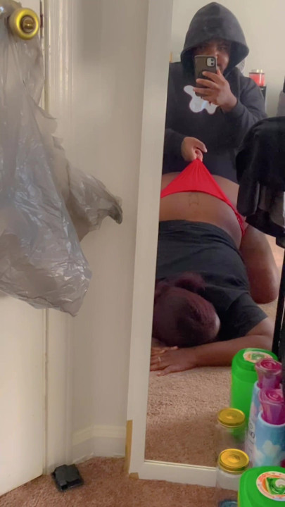 Mmm i can’t wait to get fucked by his bbc