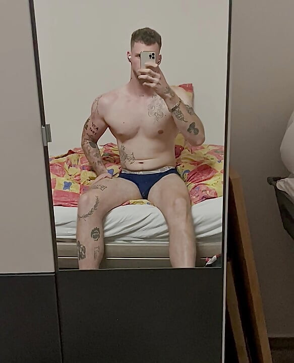 Small dick jerking mirror