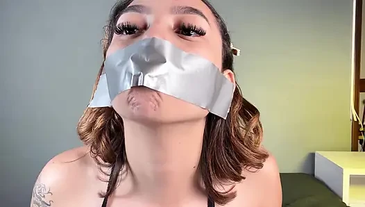 Square Lips in aktion