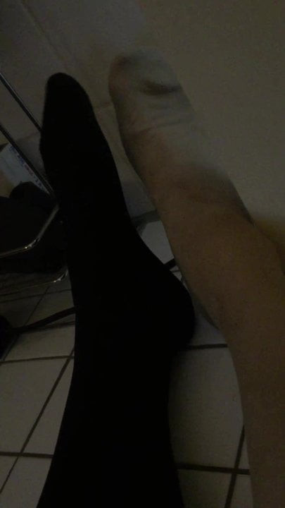Nyloned Feet, Pantyhose Feet, Nylon Fetish, Masturbating in