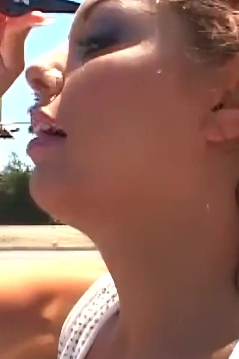 Lexi Cummings este o gagică sexy în pule mari