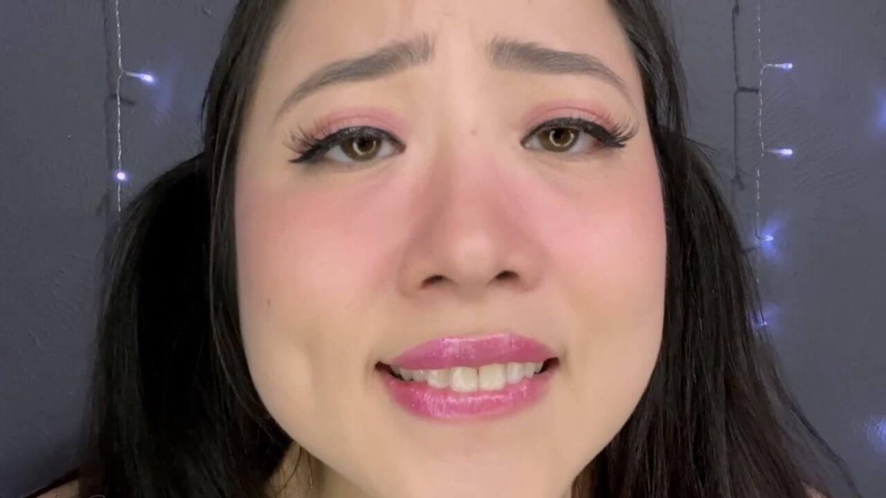 Up-Close Jerk Off Encouragement on her Pretty Asian Face -ASMR JOI
