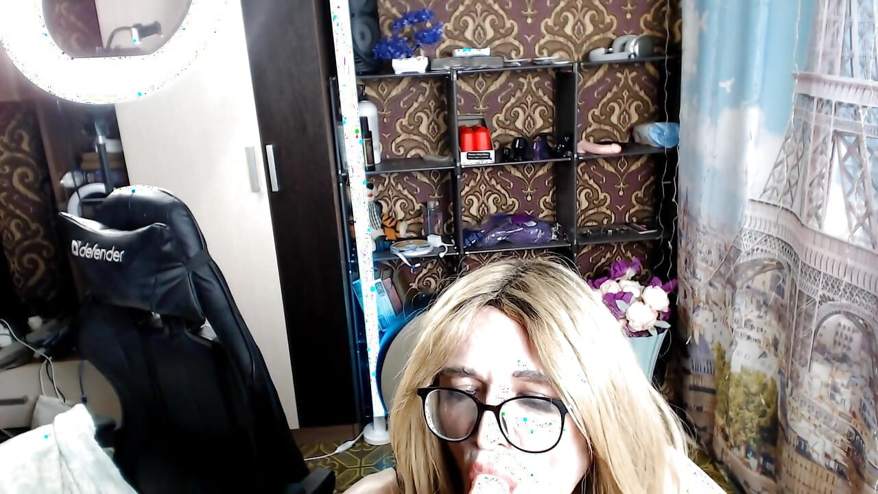 Whore with No Erection - Masturbates Its Small Penis for a Visitor to the Chat - Opens His Mouth and Waits for Sperm