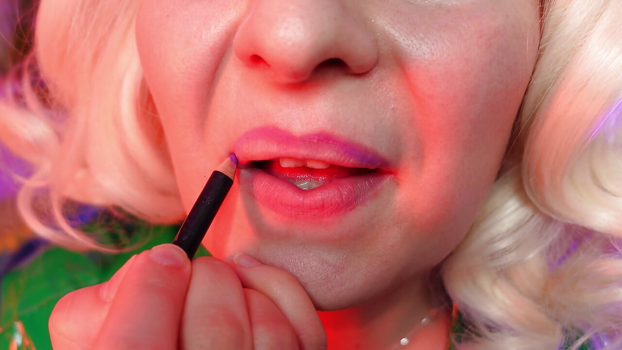 ASMR dhire-dhire lipastik chherna