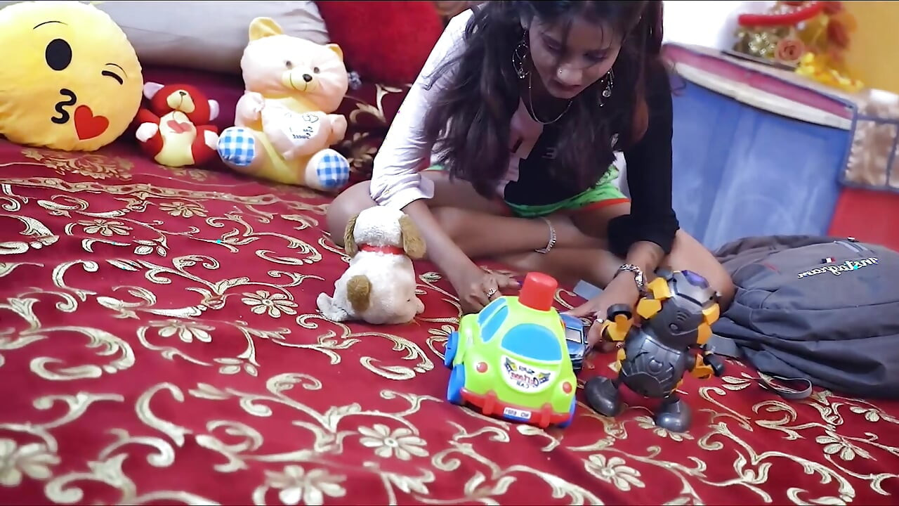 Master sahab ne bacchi student ko bahla fusla ke choda
