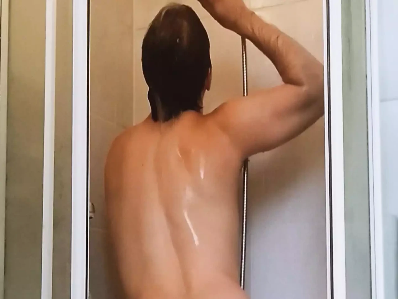 Gergely Molnar - 性感湿润的男人