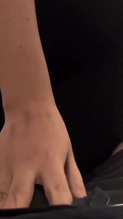 คนแปลกหน้าที่พากลับบ้านจากยิมทําให้ฉันเหงื่อแตกที่บ้าน คลิป 1