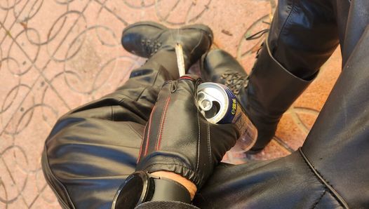 Smoker leather master cum