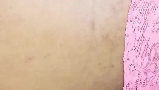 Komşum bir süredir siktiği amcığımın içinde arka arkaya iki döl verdi, bu yüzden yarağı çok fazla boşalıyor