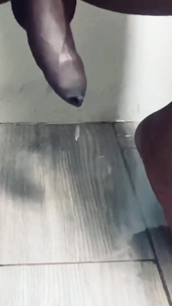 Sqauting放尿ファンのリクエスト