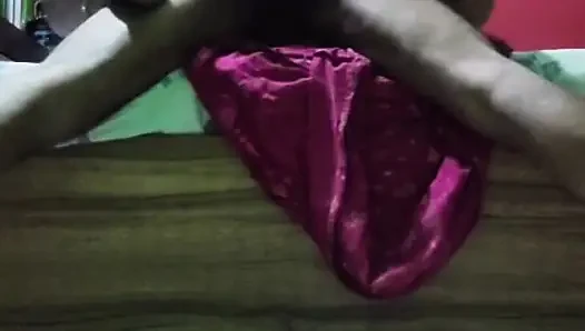Tante seksi india dientot habis-habisan sama kontol besar pria india