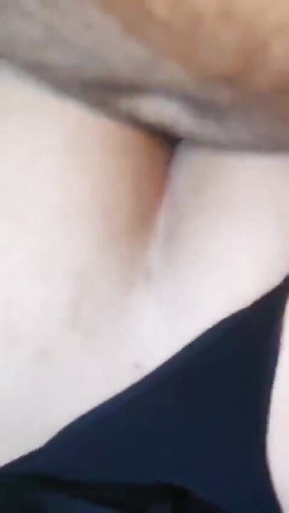 Moroccan Woman Fucks Emirati Woman While Her Pussy Is Small