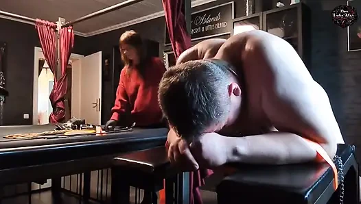 Domlady Mia - Bestrafung Des Schreckens Für Den Sklaven - Züchtigung Am Kreuz Und Am Strafbock - Teil 3