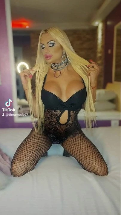 Follow my OnlyFans channel dioramiskovic