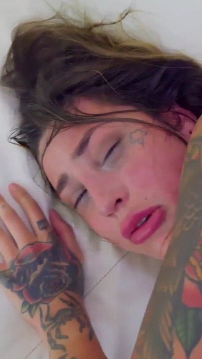 Cute Brunette Dia Gets Her Pussy Pounded For The Holidays By Toby Dick! | Clip 2